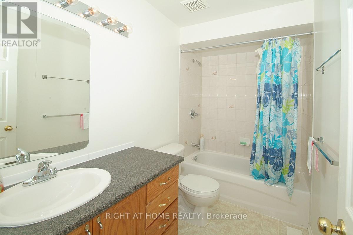 37 Barnstone Drive, Ottawa, Ontario  K2G 6X2 - Photo 11 - X12489042