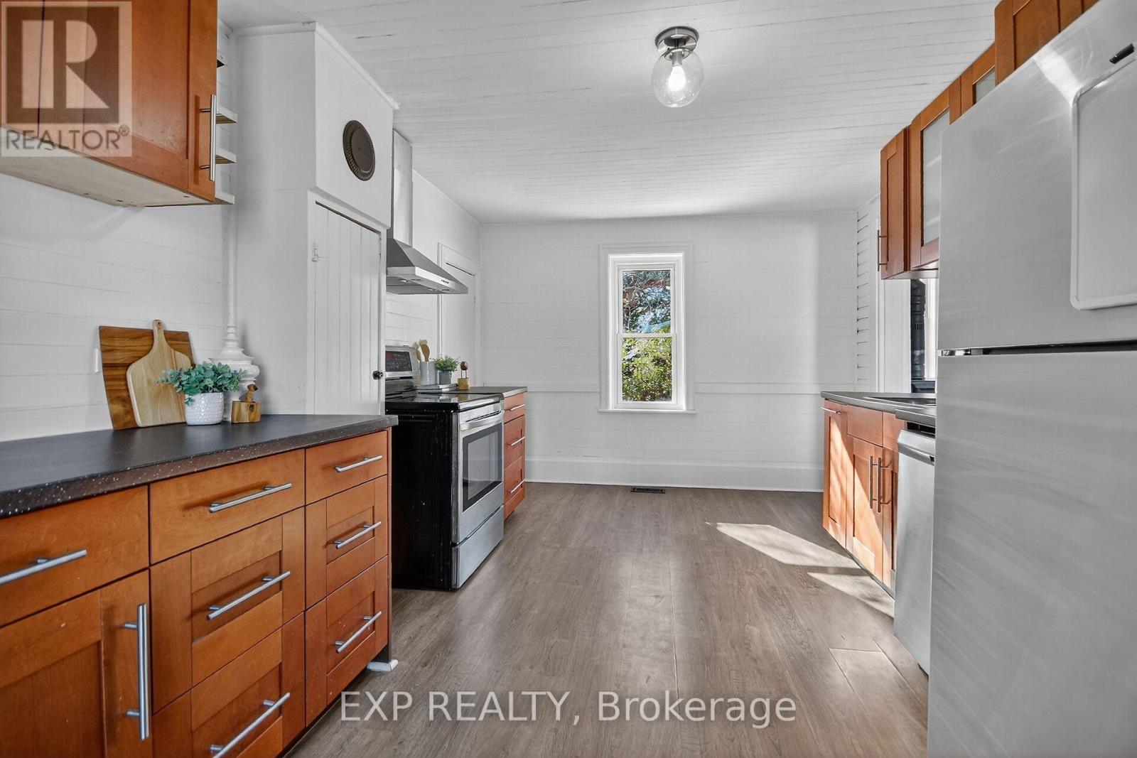 95 Main Street E, Mississippi Mills, Ontario  K0A 1A0 - Photo 24 - X12489082