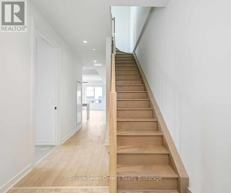 412 - 123 Maurice Drive, Oakville, Ontario  L6K 2W6 - Photo 14 - W12488948