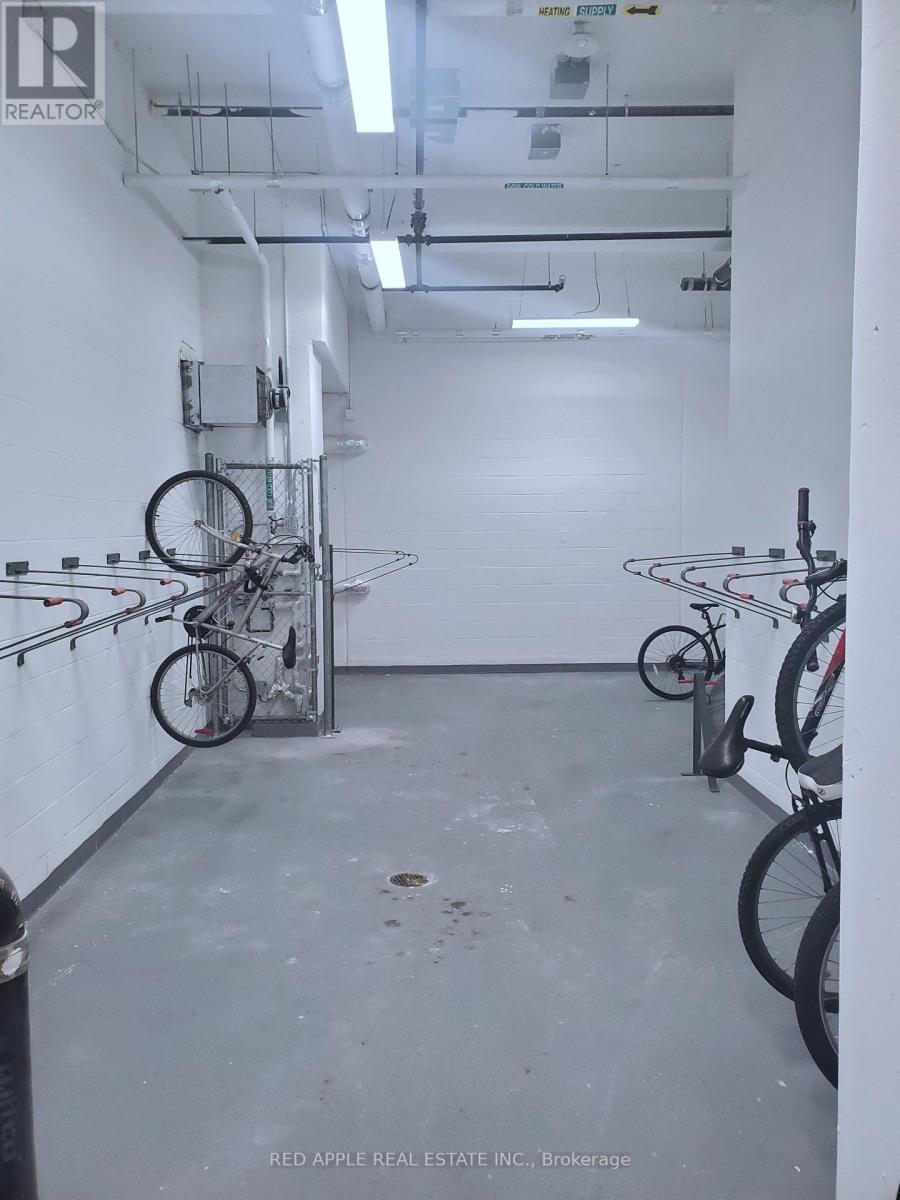 50 Thomas Riley Road, Toronto, Ontario  M9B 0C5 - Photo 19 - W12488962