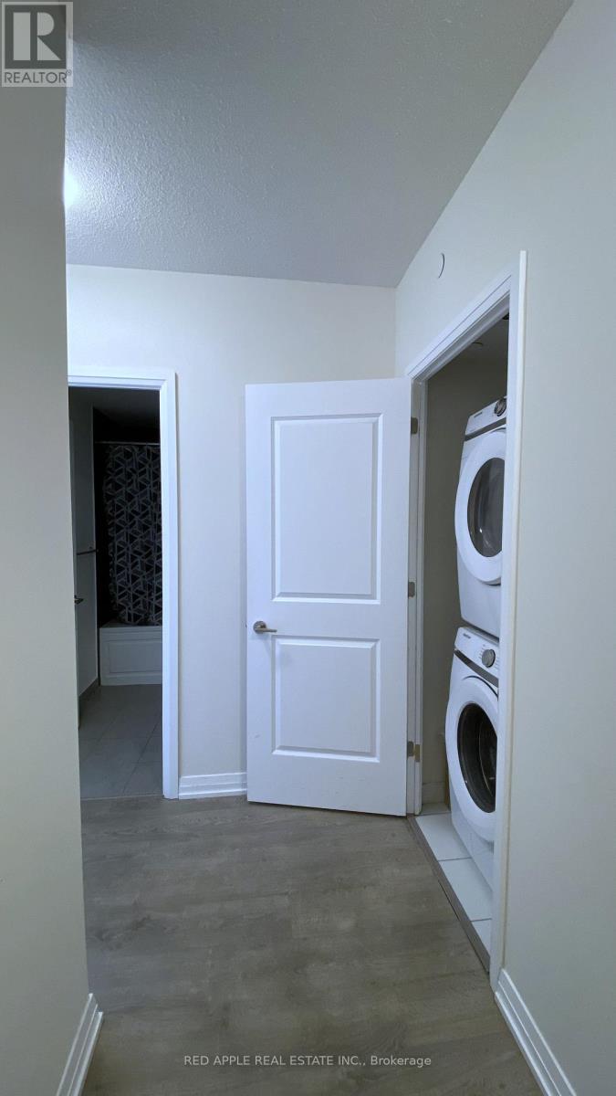 50 Thomas Riley Road, Toronto, Ontario  M9B 0C5 - Photo 3 - W12488962