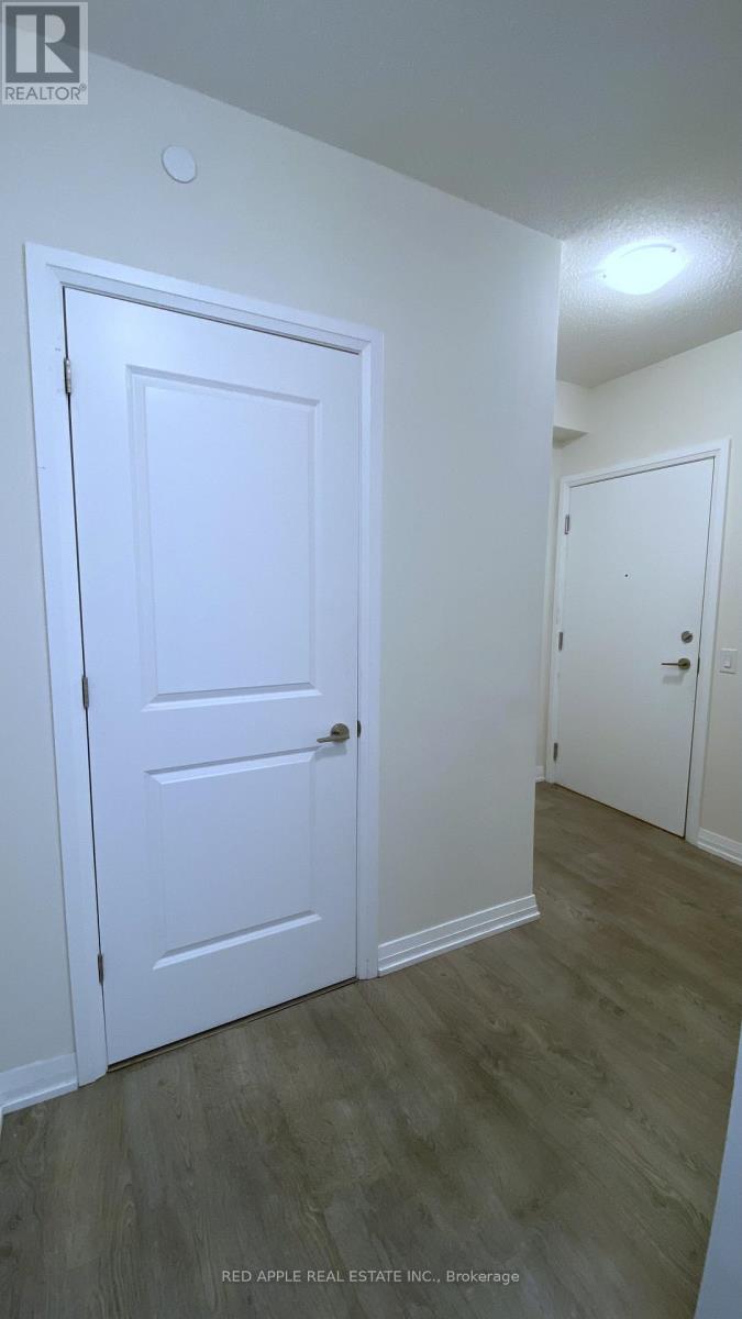 50 Thomas Riley Road, Toronto, Ontario  M9B 0C5 - Photo 5 - W12488962