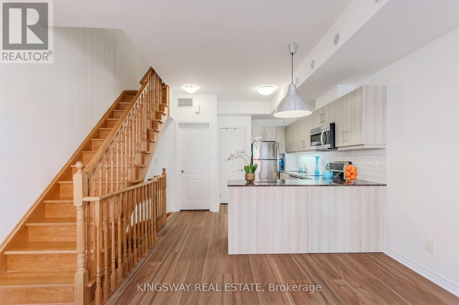 50 - 68 Winston Park Boulevard, Toronto, Ontario  M3K 1C3 - Photo 8 - W12488966