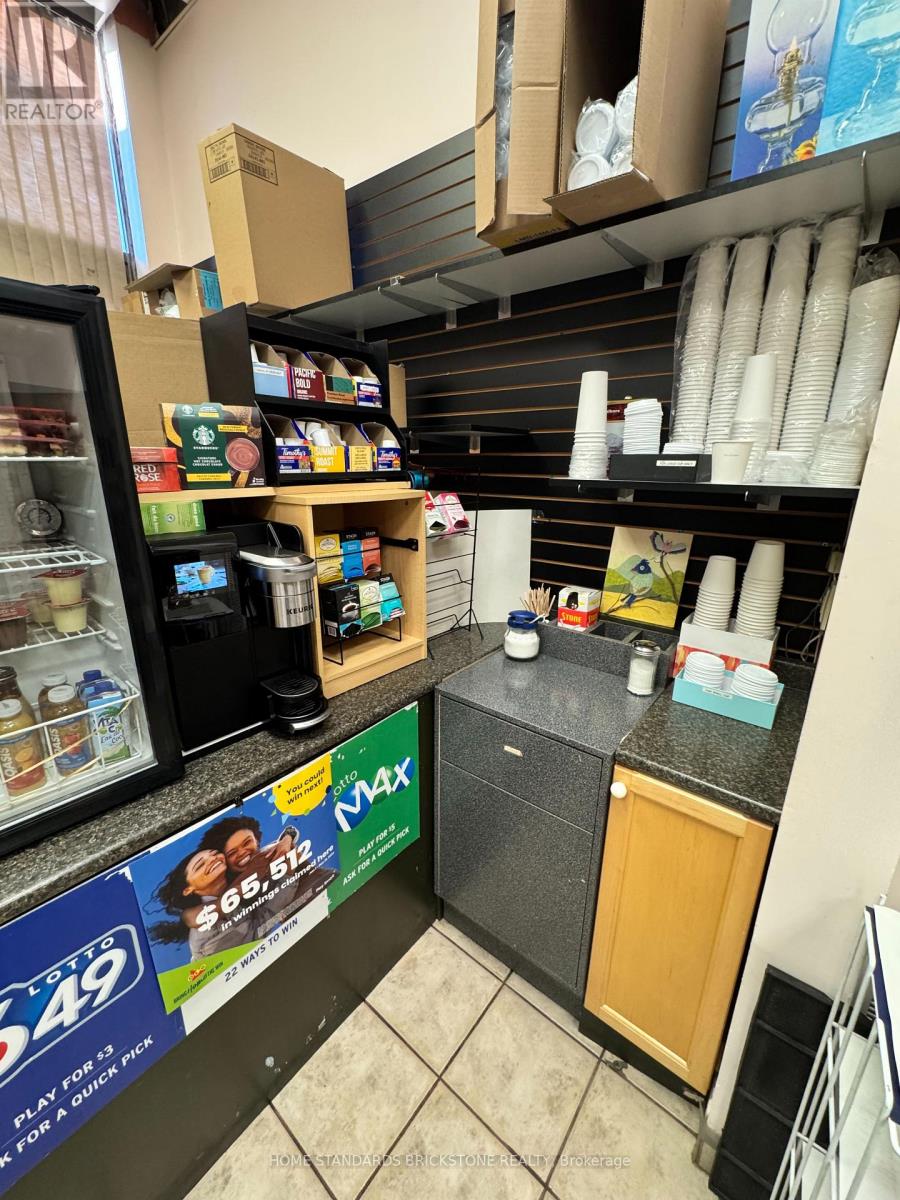 2 - 2045 Lake Shore Boulevard W, Toronto, Ontario  M8V 2Z6 - Photo 15 - W12488974