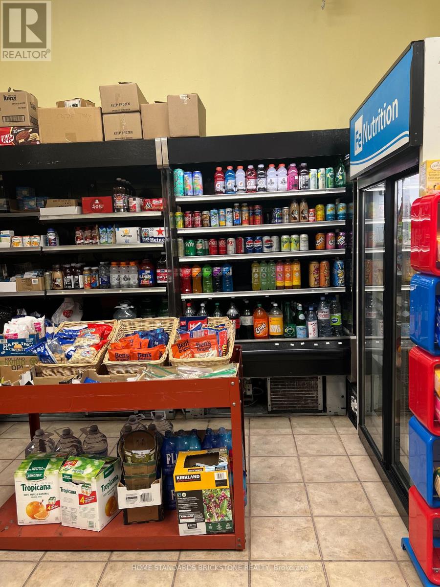 2 - 2045 Lake Shore Boulevard W, Toronto, Ontario  M8V 2Z6 - Photo 9 - W12488974