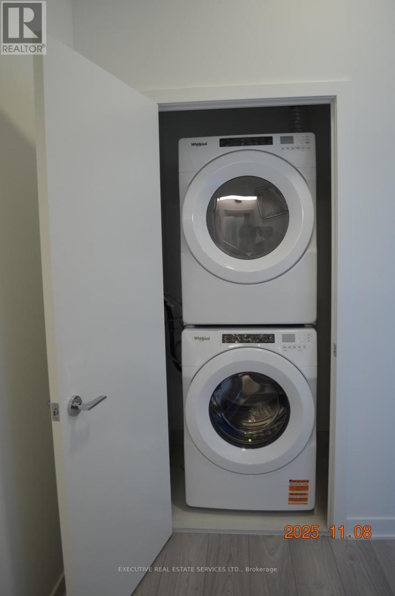 219 - 1007 The Queensway W, Toronto, Ontario  M8Z 0H4 - Photo 6 - W12488978