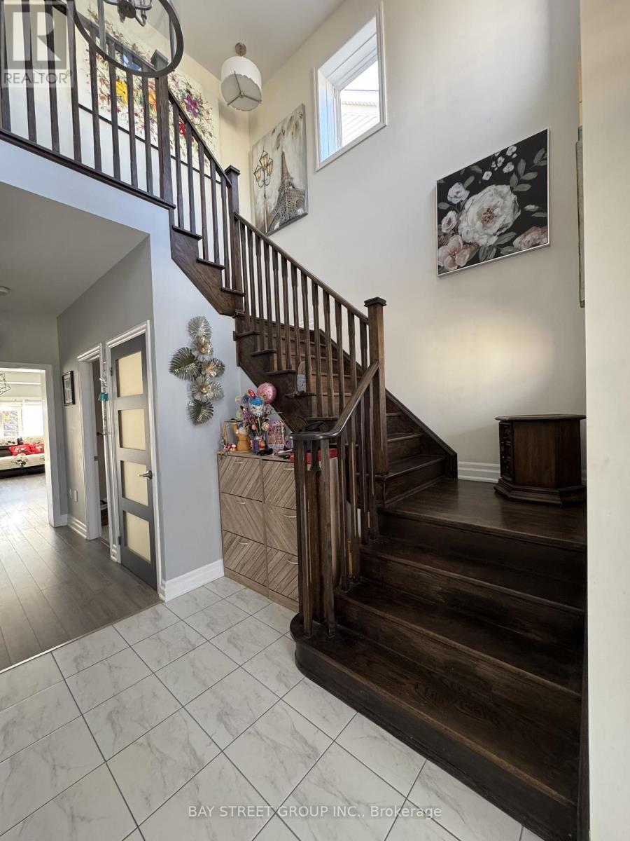 Master Bedroom - 51 Dominion Crescent, Niagara-On-The-Lake (St. Davids), Ontario  L0S 1P0 - Photo 6 - X12489040