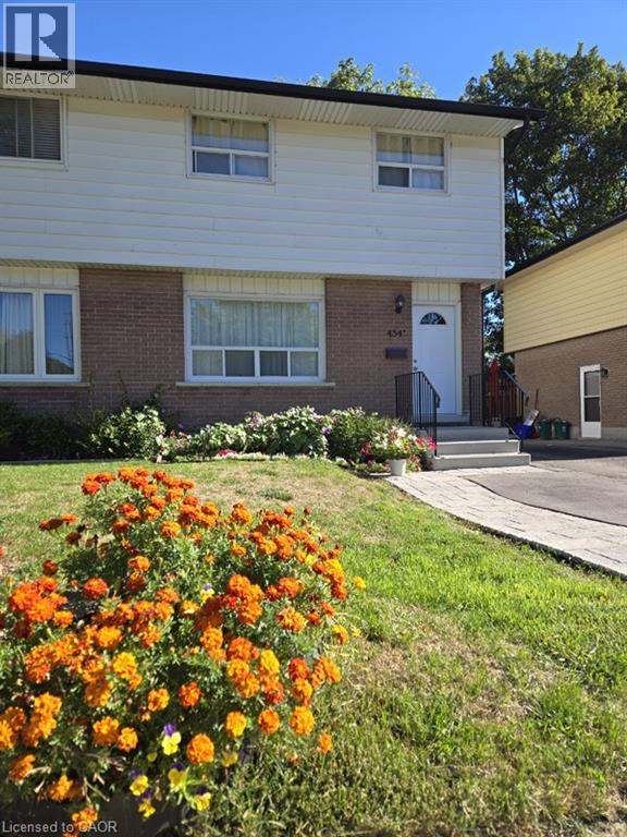 434A LEE Avenue, Waterloo, Ontario