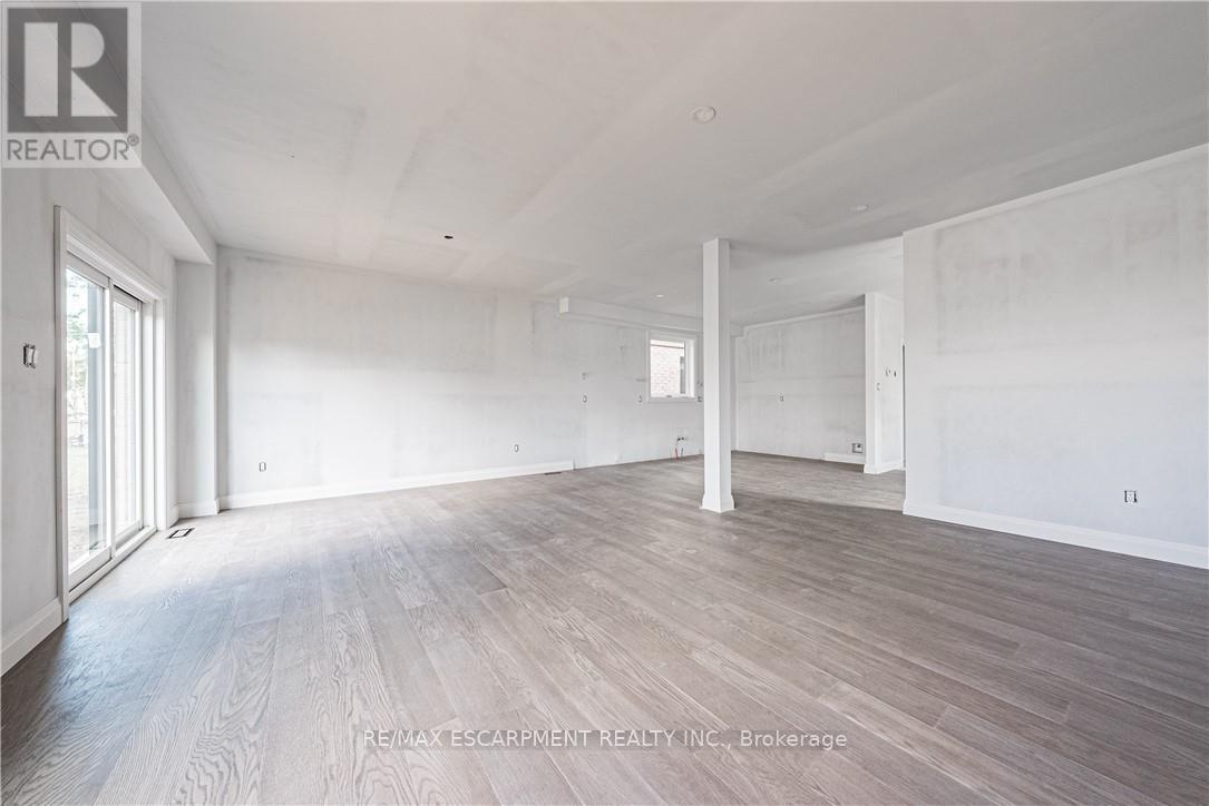 39 Norwich Road, Hamilton, Ontario  L8E 1Z7 - Photo 19 - X12489004