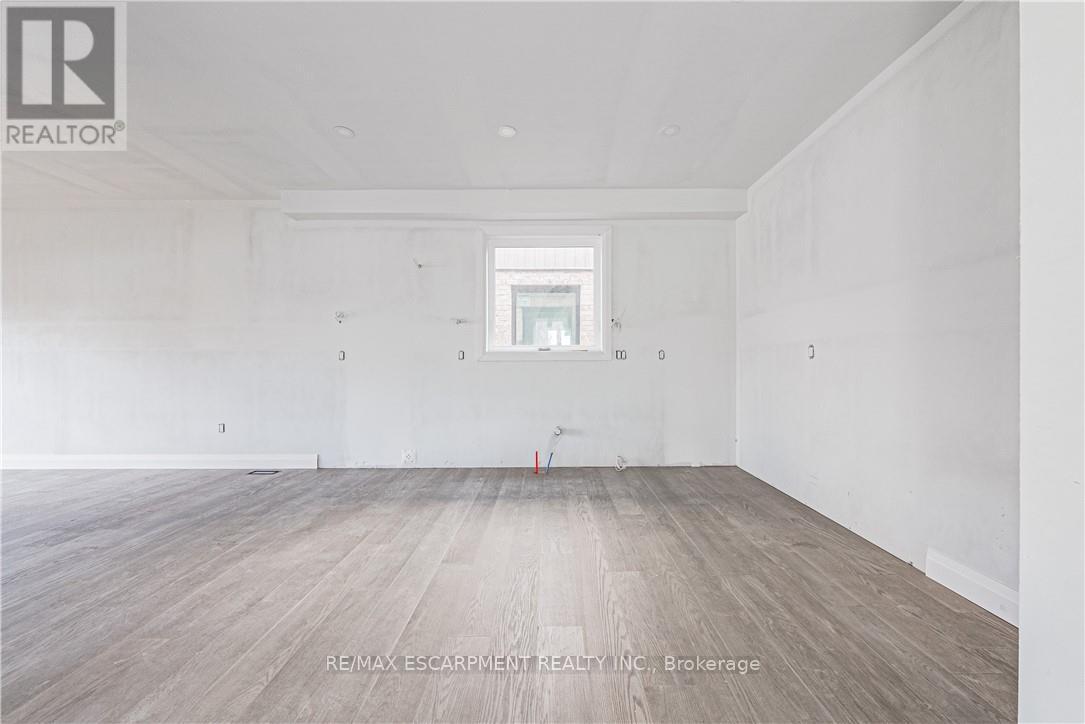 39 Norwich Road, Hamilton, Ontario  L8E 1Z7 - Photo 20 - X12489004