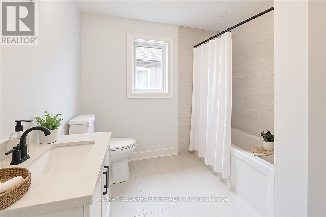 39 Norwich Road, Hamilton, Ontario  L8E 1Z7 - Photo 31 - X12489004