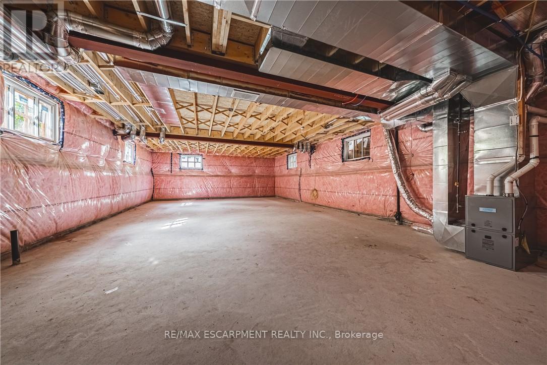 39 Norwich Road, Hamilton, Ontario  L8E 1Z7 - Photo 35 - X12489004