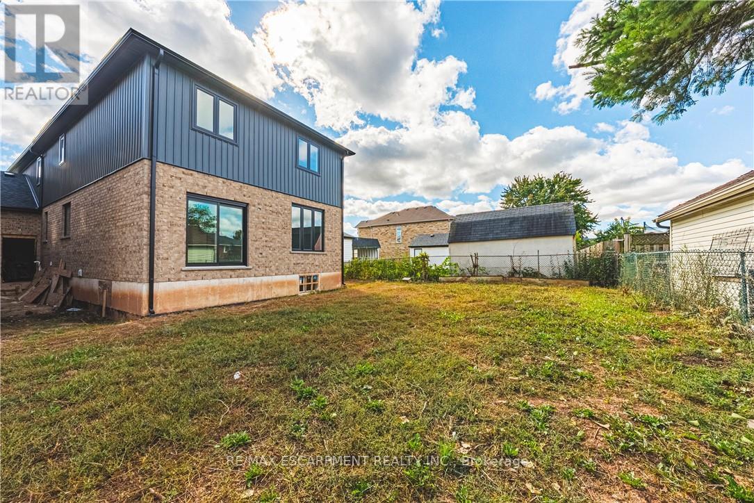 39 Norwich Road, Hamilton, Ontario  L8E 1Z7 - Photo 40 - X12489004