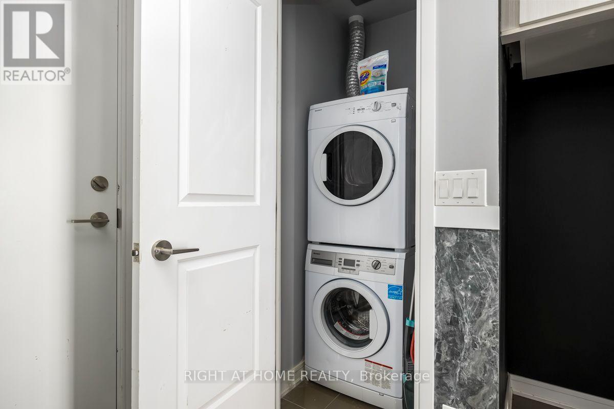 2108 Nw - 9201 Yonge Street, Richmond Hill, Ontario  L4C 1H9 - Photo 19 - N12468688