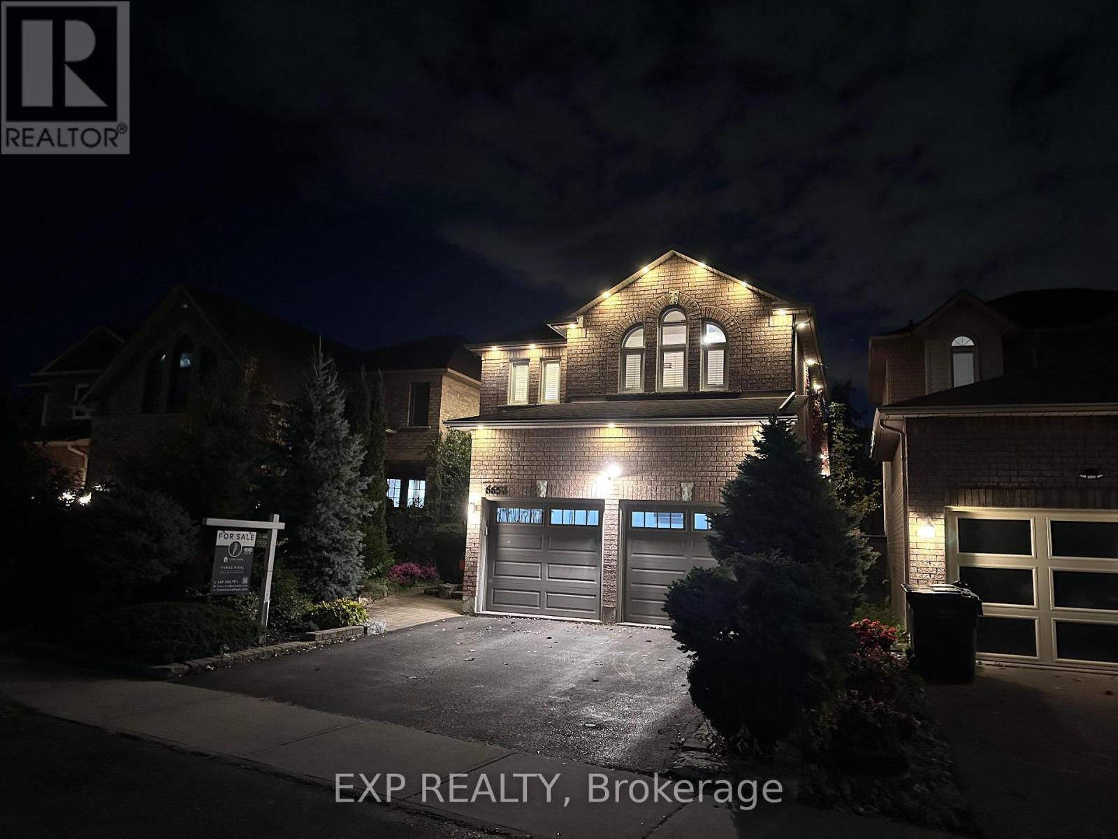 6657 Meteor Court, Mississauga, Ontario  L5N 7H9 - Photo 2 - W12482568