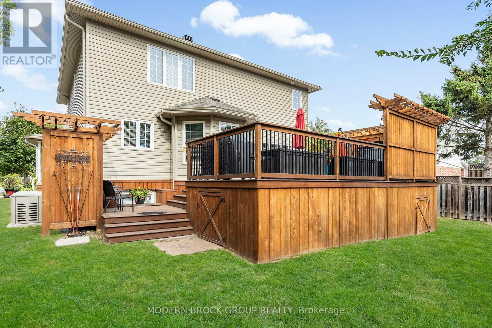 1021 Kingswood Street, Brockville, Ontario  K6V 7G1 - Photo 7 - X12439907