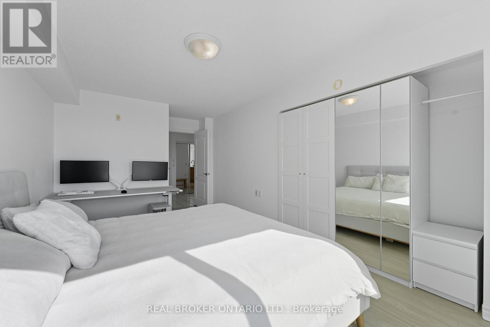 704 - 1030 Sheppard Avenue W, Toronto, Ontario  M3H 6C1 - Photo 16 - C12489076