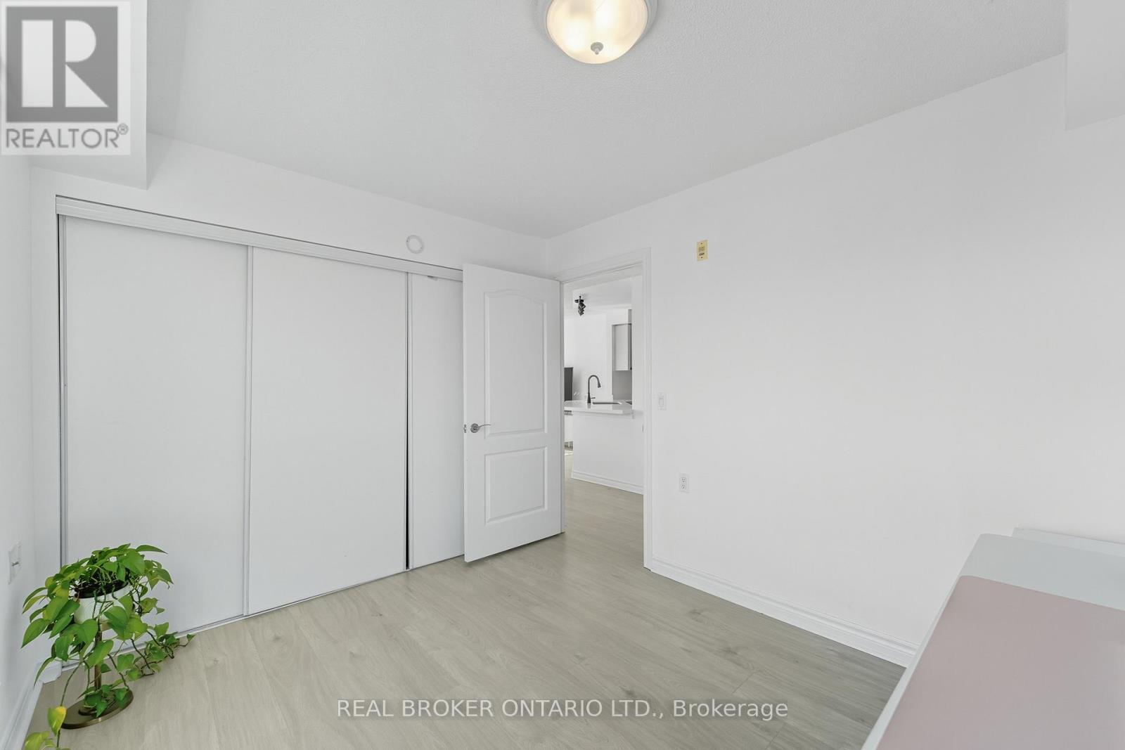 704 - 1030 Sheppard Avenue W, Toronto, Ontario  M3H 6C1 - Photo 20 - C12489076