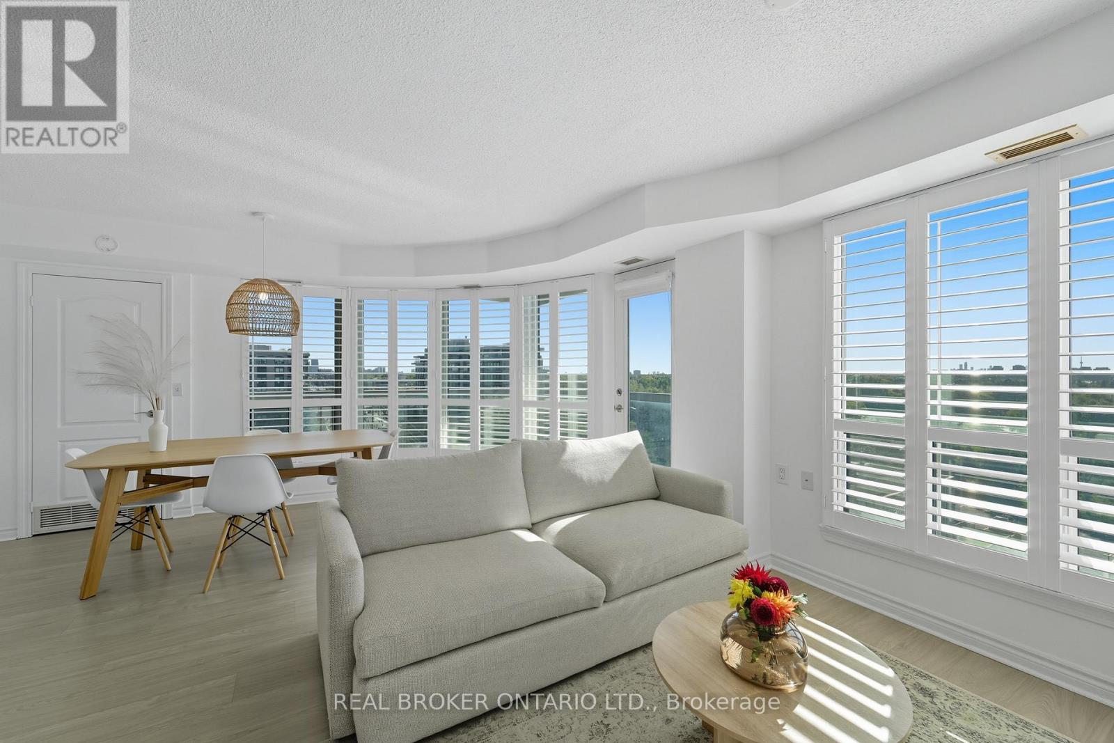 704 - 1030 Sheppard Avenue W, Toronto, Ontario  M3H 6C1 - Photo 3 - C12489076