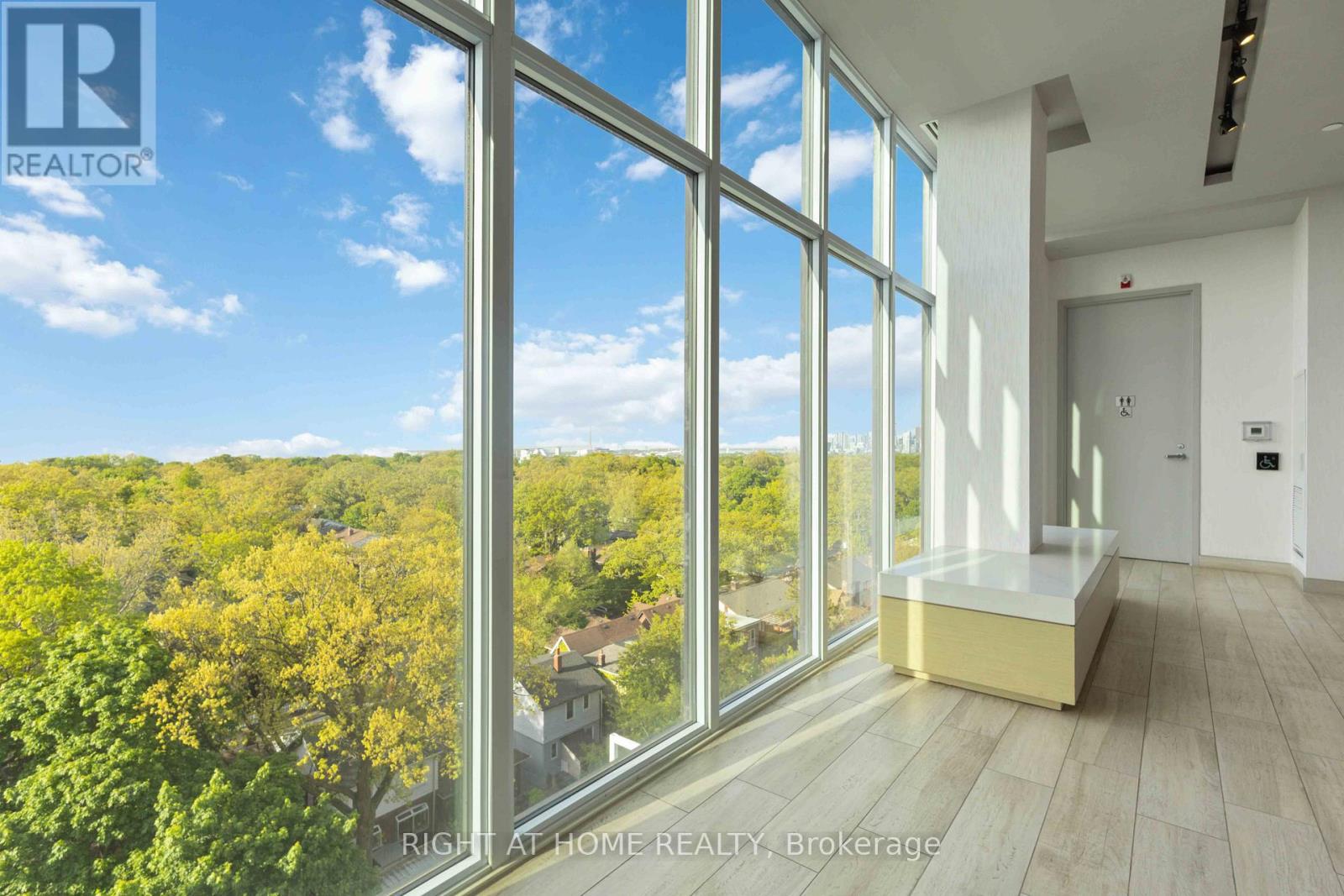 Ph801 - 2301 Danforth Avenue, Toronto, Ontario  M4C 0A7 - Photo 15 - E12489020