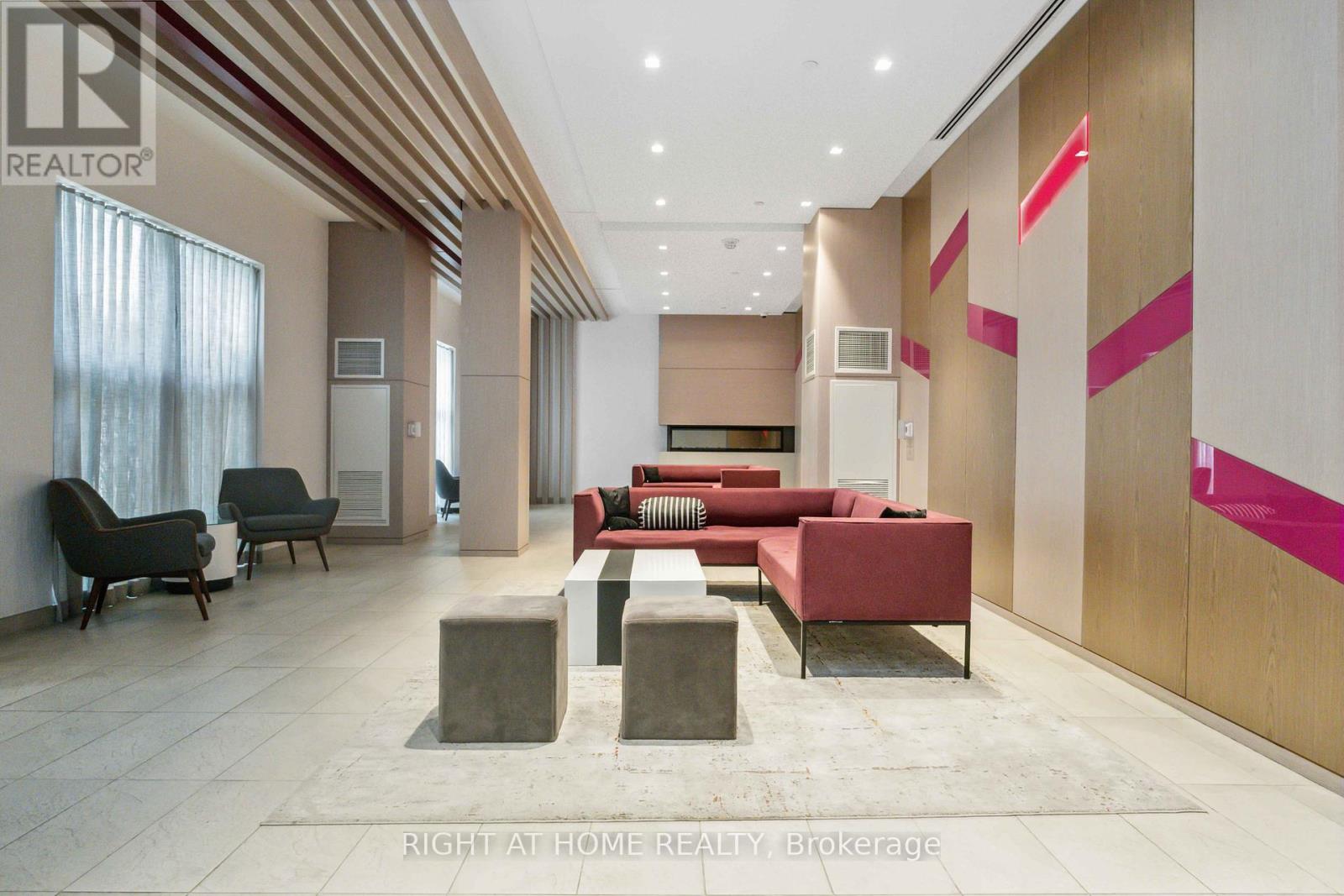 Ph801 - 2301 Danforth Avenue, Toronto, Ontario  M4C 0A7 - Photo 21 - E12489020