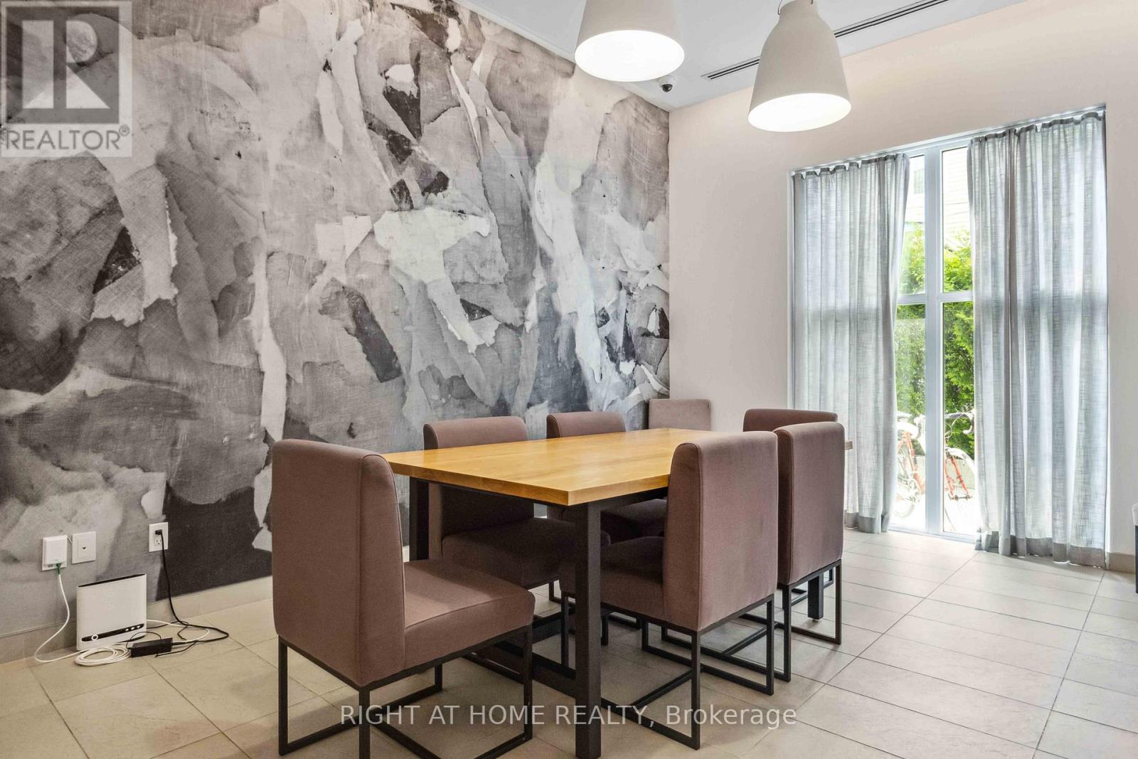 Ph801 - 2301 Danforth Avenue, Toronto, Ontario  M4C 0A7 - Photo 22 - E12489020