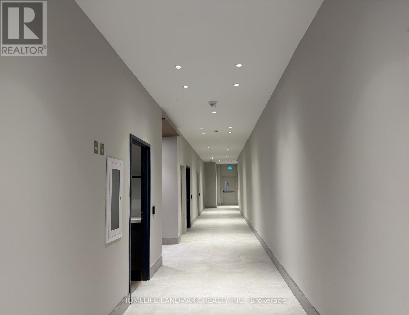 2805 - 3260 Sheppard Avenue E, Toronto, Ontario  M1T 3K3 - Photo 3 - E12489030