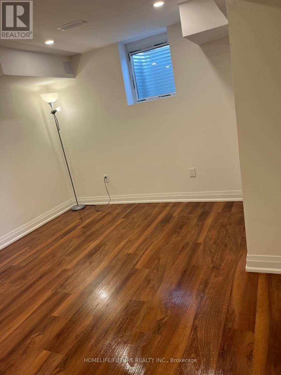 9 Chatterson Street, Whitby, Ontario  L9G 1B6 - Photo 6 - E12489060