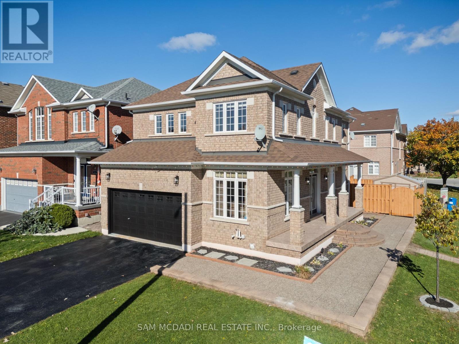4 INVITATIONAL ROAD, Brampton, Ontario