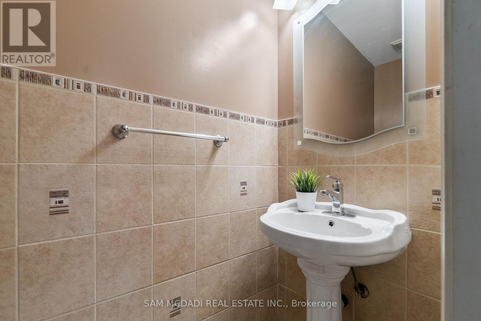 4 Invitational Road, Brampton, Ontario  L6P 2H1 - Photo 16 - W12489012