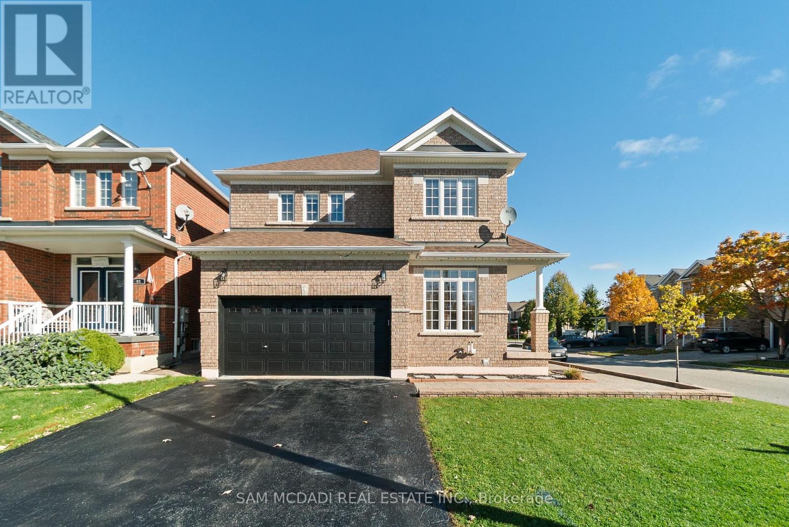 4 Invitational Road, Brampton, Ontario  L6P 2H1 - Photo 2 - W12489012
