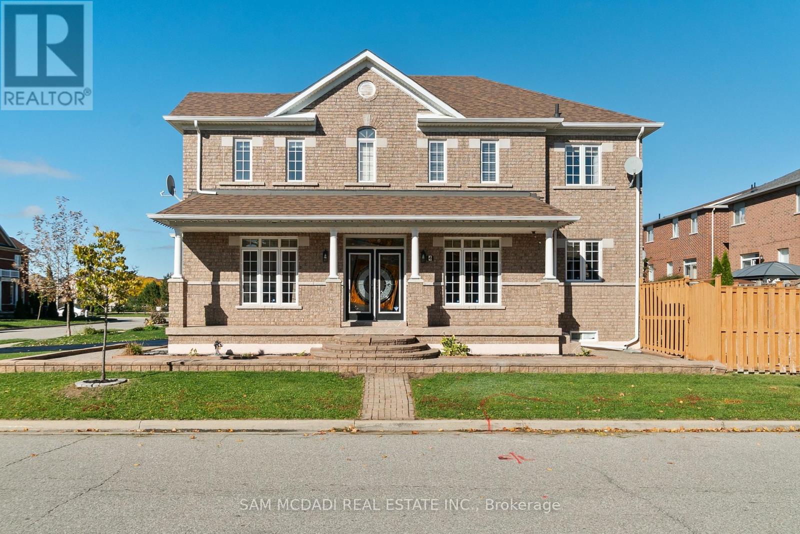 4 Invitational Road, Brampton, Ontario  L6P 2H1 - Photo 3 - W12489012