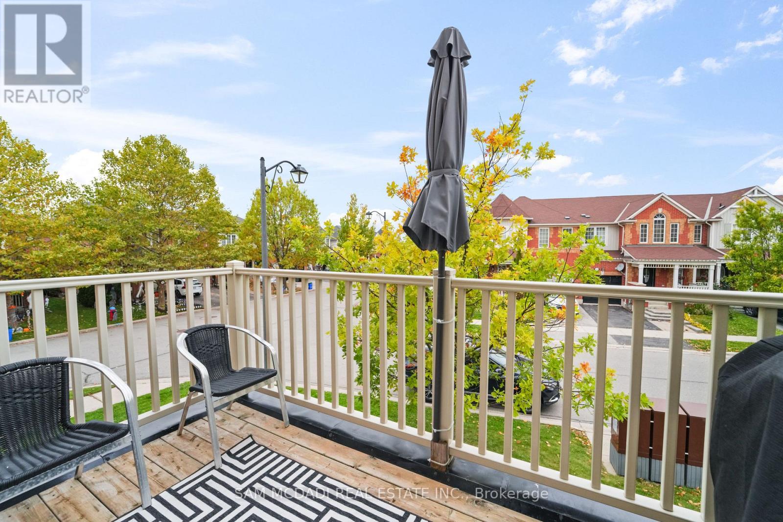 917 Burrows Gate, Milton, Ontario  L9T 0K7 - Photo 11 - W12489016