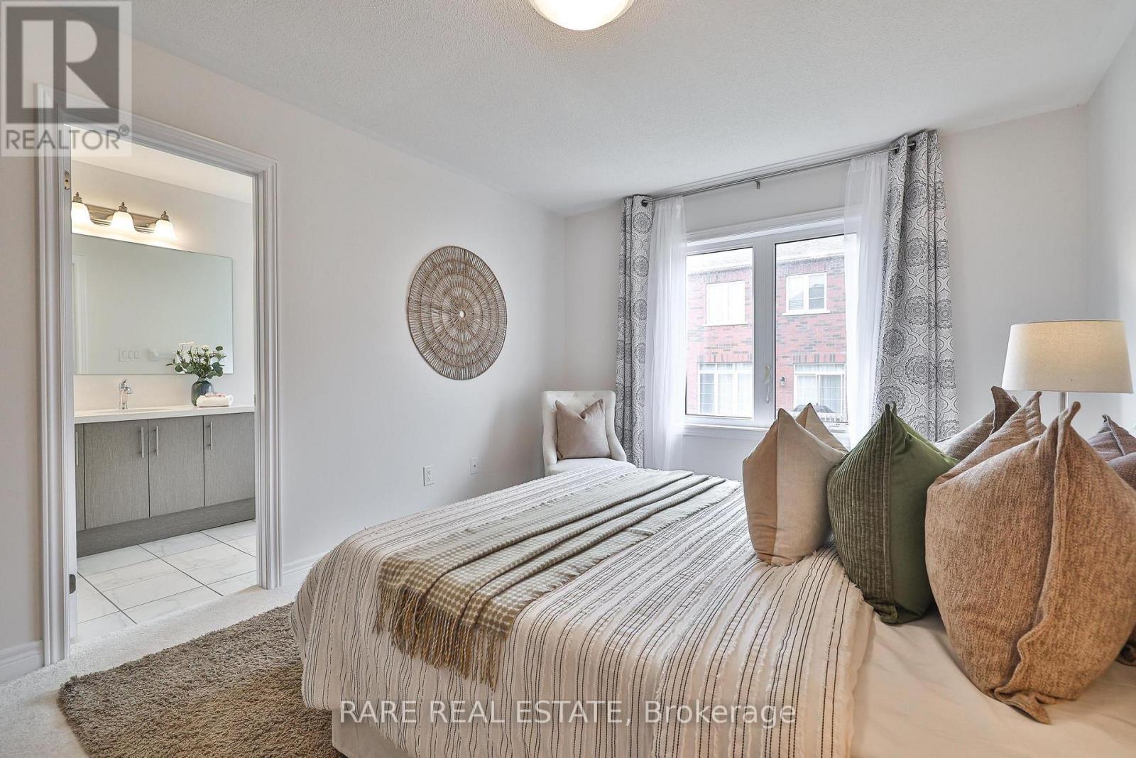 129 Marigold Gardens, Oakville, Ontario  L6H 0Y1 - Photo 27 - W12489054