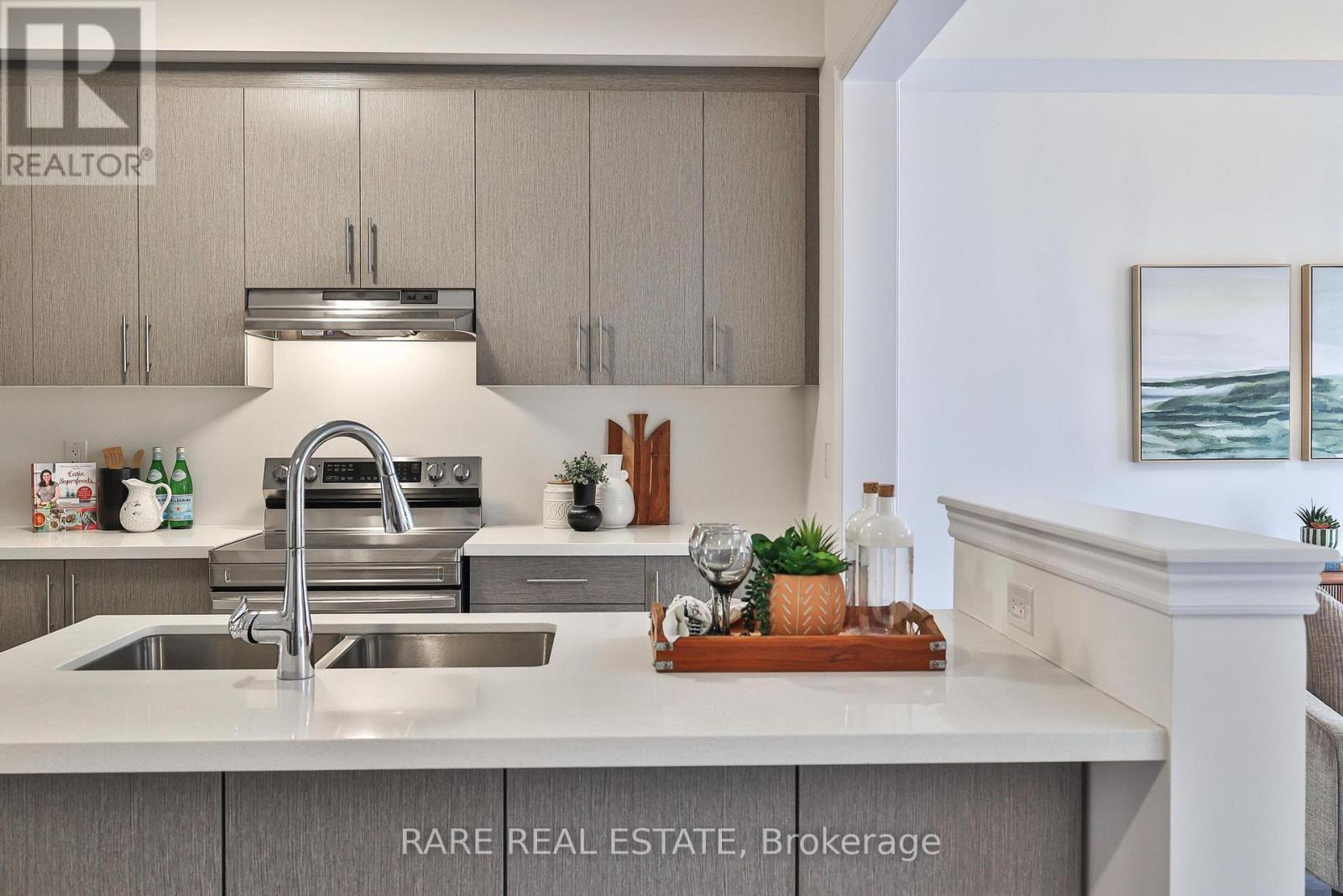 129 Marigold Gardens, Oakville, Ontario  L6H 0Y1 - Photo 9 - W12489054