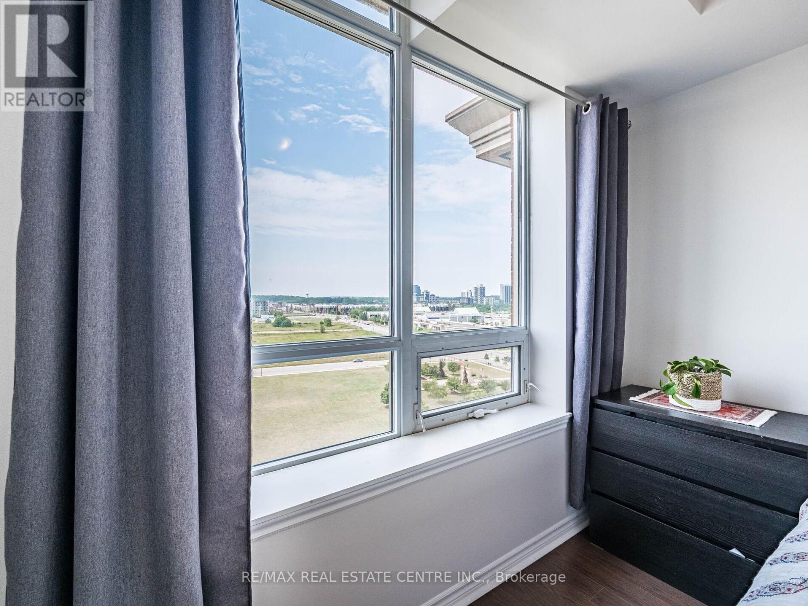 1102 - 2379 Central Park Drive, Oakville, Ontario  L6H 0E3 - Photo 25 - W12489068