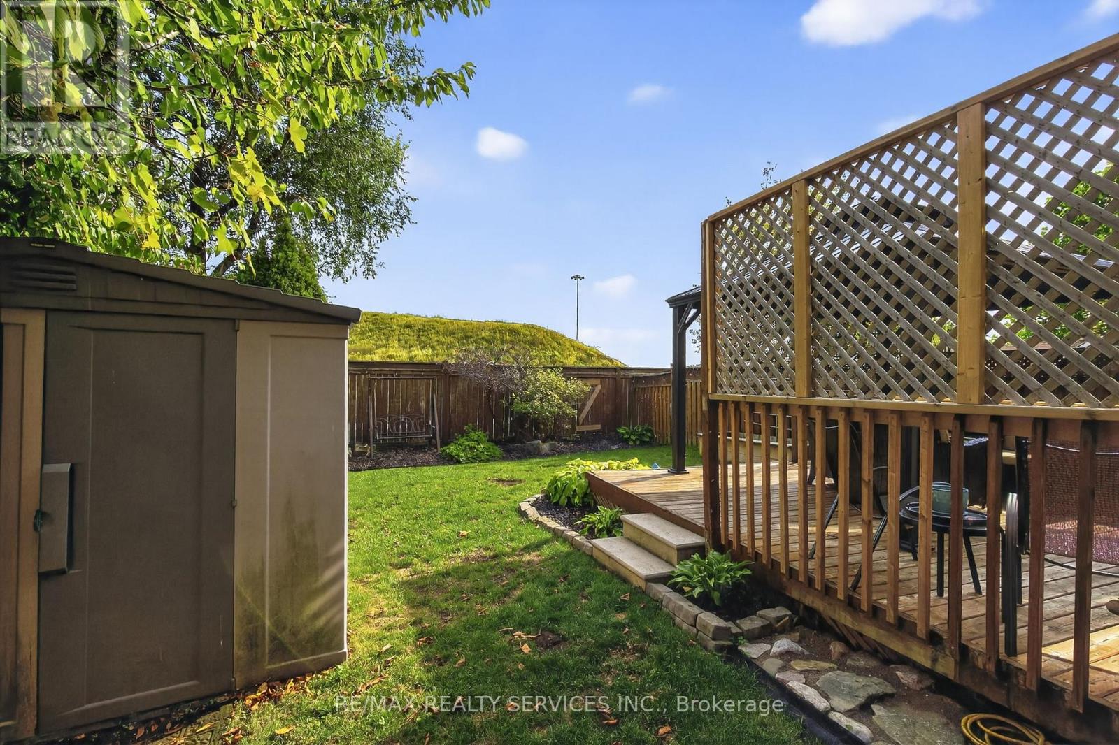 12 Hesketh Court, Caledon, Ontario  L7C 1C6 - Photo 35 - W12489078