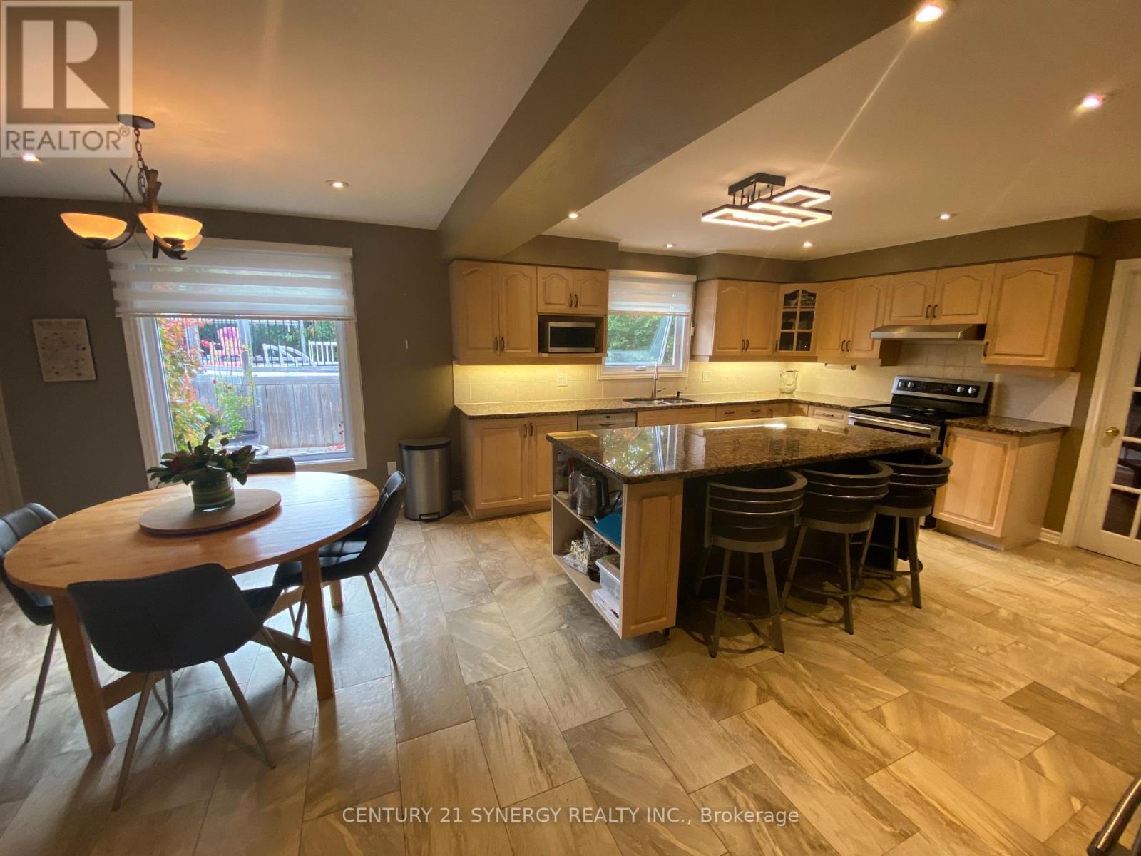 2298 Bowman Road, Ottawa, Ontario  K1H 6V6 - Photo 15 - X12489100