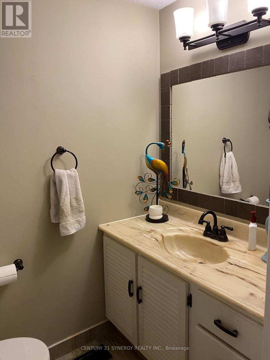 2298 Bowman Road, Ottawa, Ontario  K1H 6V6 - Photo 17 - X12489100