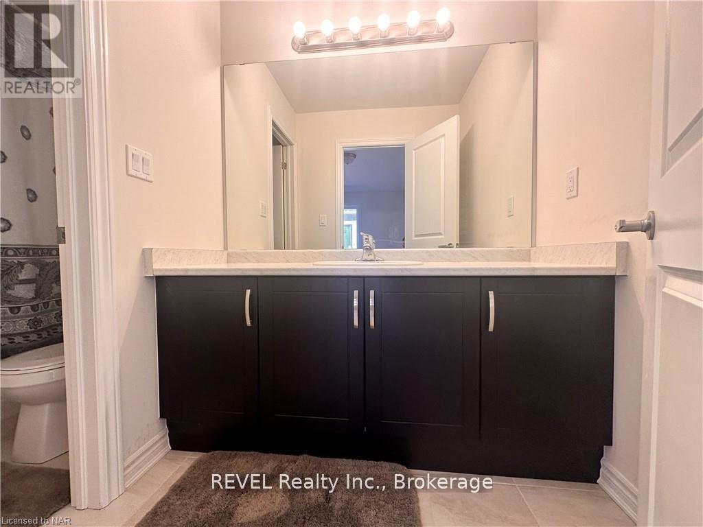 29 Sapphire Way, Thorold, Ontario  L2V 0L4 - Photo 15 - X12489090