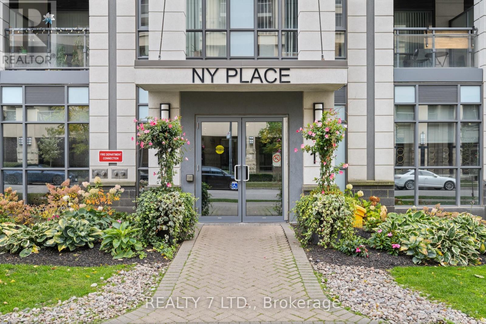 807 - 17 Kenaston Gardens, Toronto, Ontario M2K 0B9 - Photo 2 - C12444051