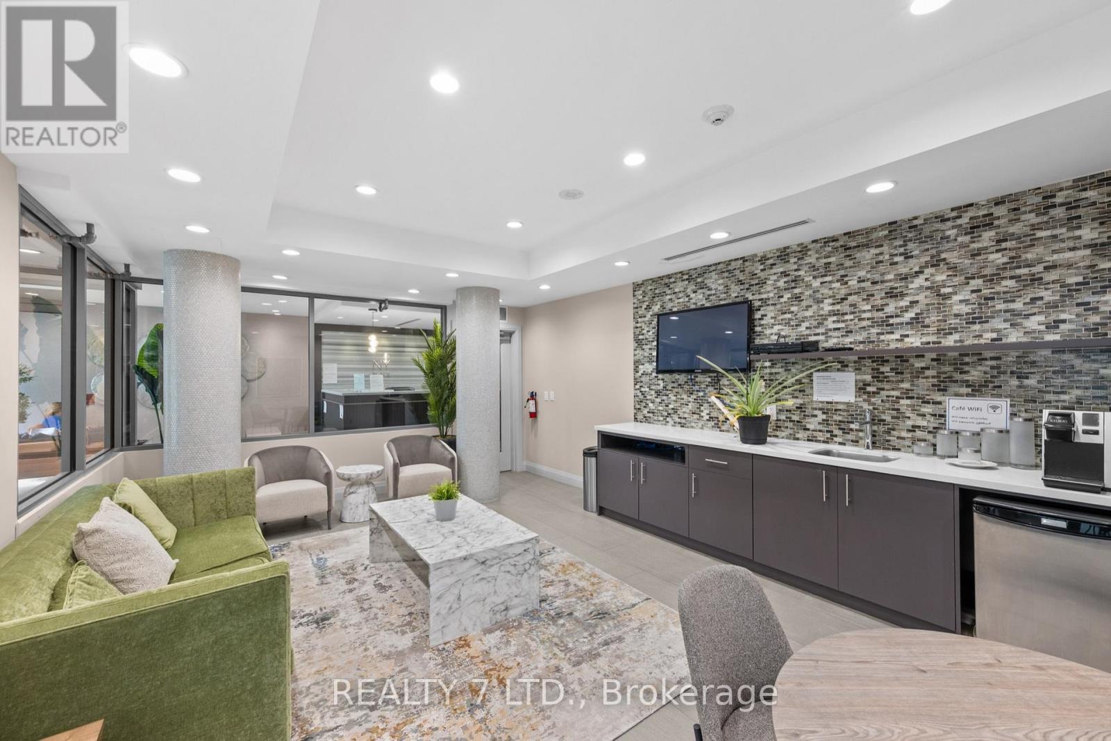 807 - 17 Kenaston Gardens, Toronto, Ontario M2K 0B9 - Photo 37 - C12444051