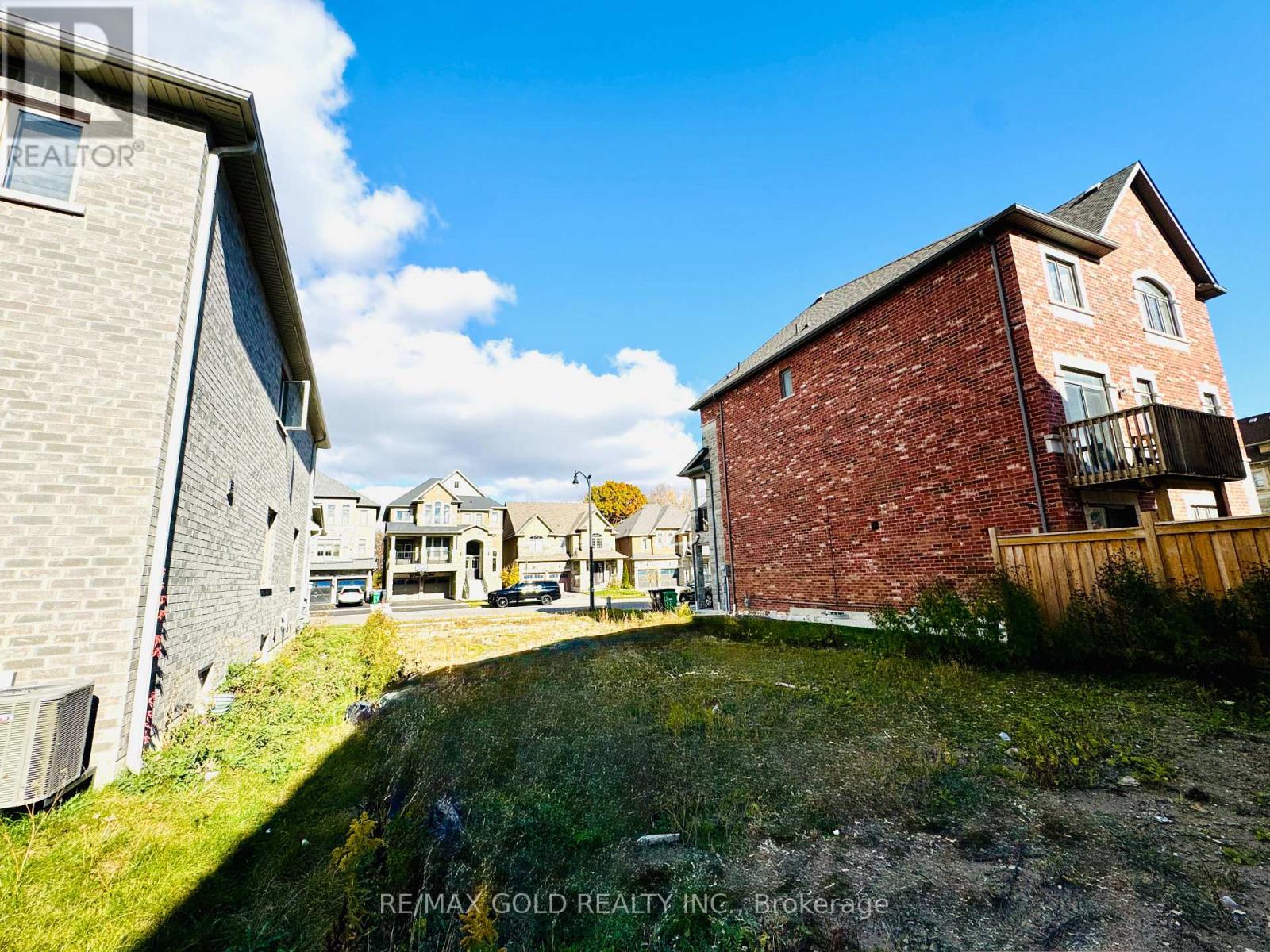 180 Thornbush Boulevard, Brampton (Northwest Brampton), Ontario  L7A 0G4 - Photo 16 - W12487028