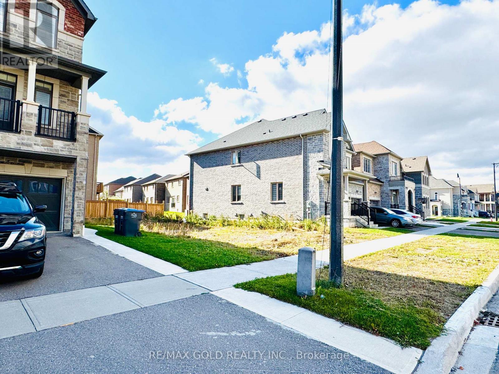 180 Thornbush Boulevard, Brampton (Northwest Brampton), Ontario  L7A 0G4 - Photo 18 - W12487028