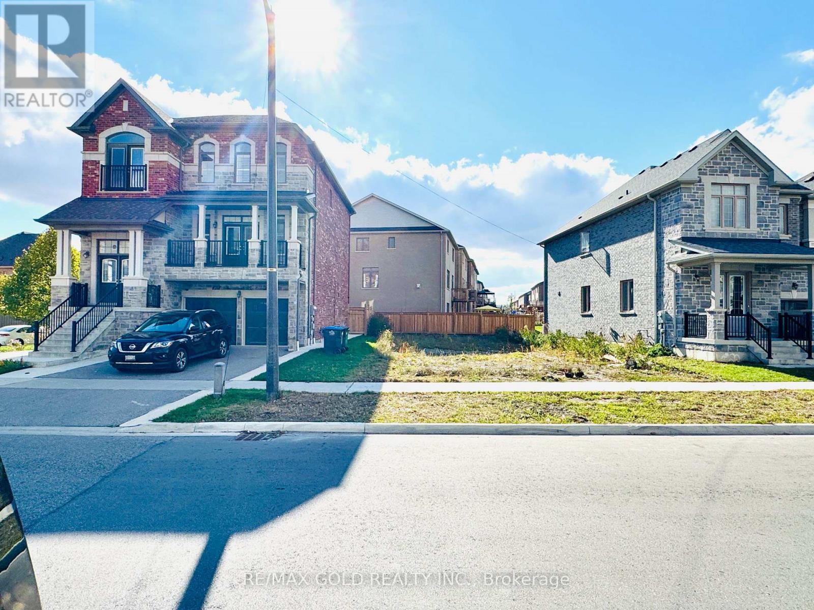 180 Thornbush Boulevard, Brampton (Northwest Brampton), Ontario  L7A 0G4 - Photo 23 - W12487028