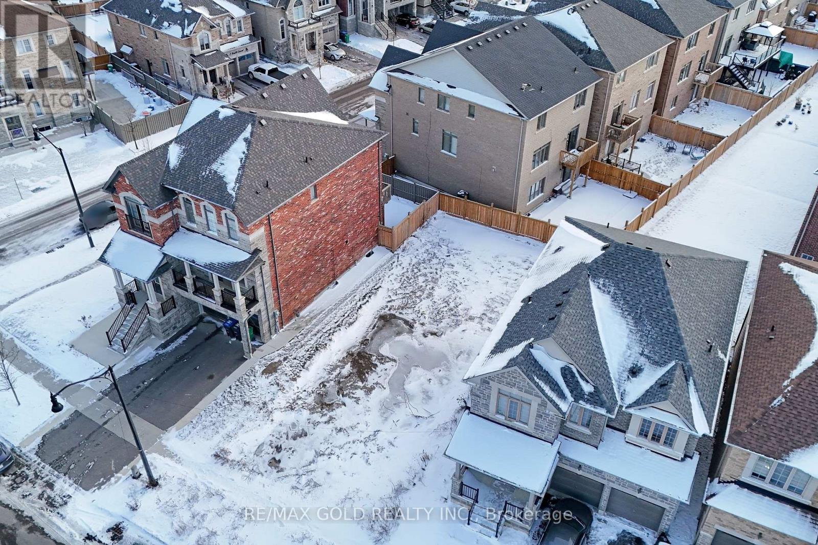 180 Thornbush Boulevard, Brampton (Northwest Brampton), Ontario  L7A 0G4 - Photo 30 - W12487028