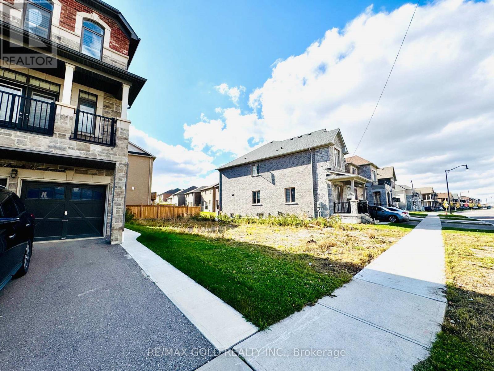 180 Thornbush Boulevard, Brampton (Northwest Brampton), Ontario  L7A 0G4 - Photo 11 - W12487028