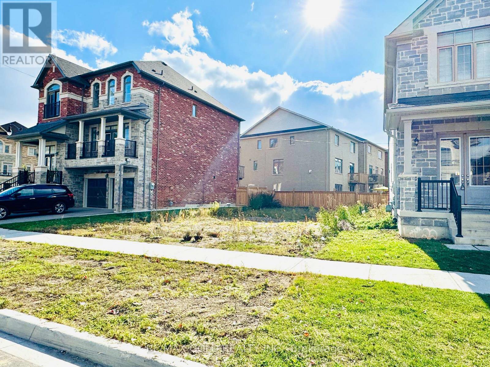 180 Thornbush Boulevard, Brampton (Northwest Brampton), Ontario  L7A 0G4 - Photo 6 - W12487028