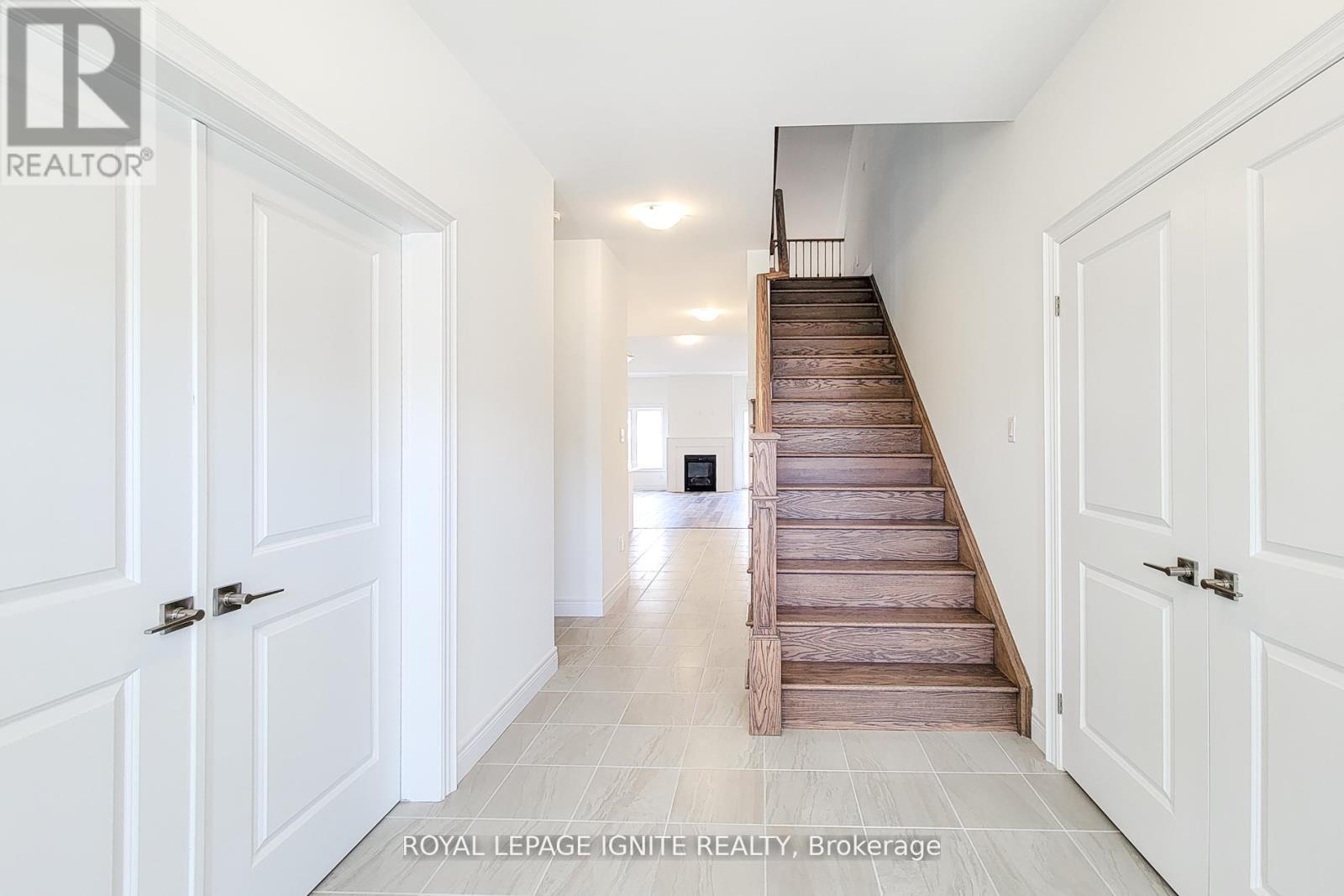 54 Beach Walk Crescent, Fort Erie, Ontario  L0S 1N0 - Photo 10 - X12489056