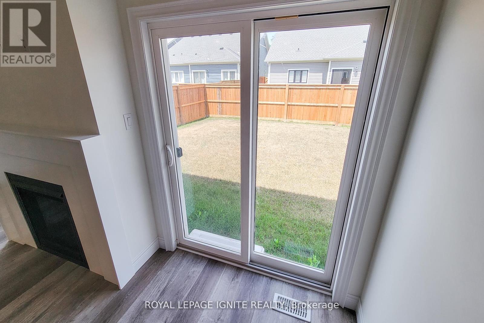 54 Beach Walk Crescent, Fort Erie, Ontario  L0S 1N0 - Photo 20 - X12489056